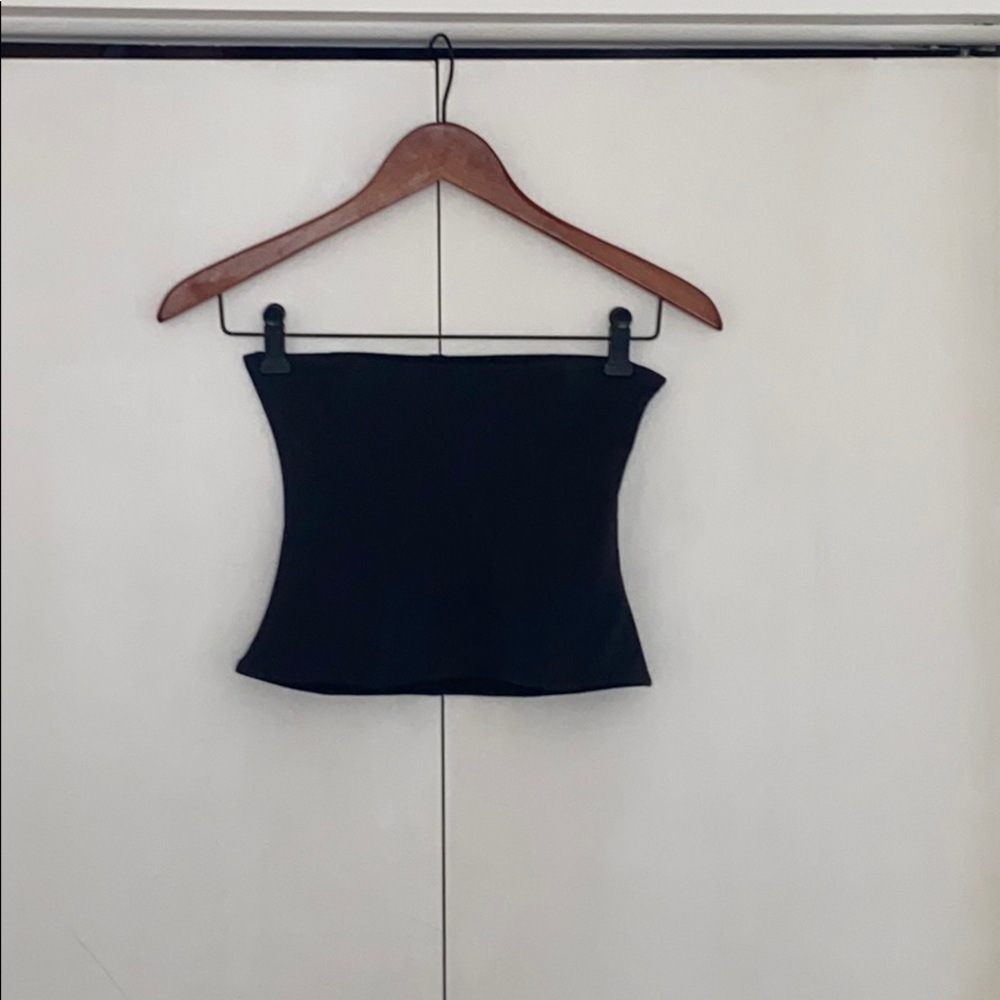 CORSET SHAPEWEAR WITH FLEXIBLE BONING